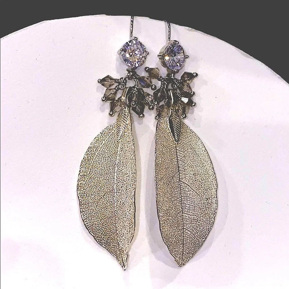 Leave earrings - Picture 1 of 4